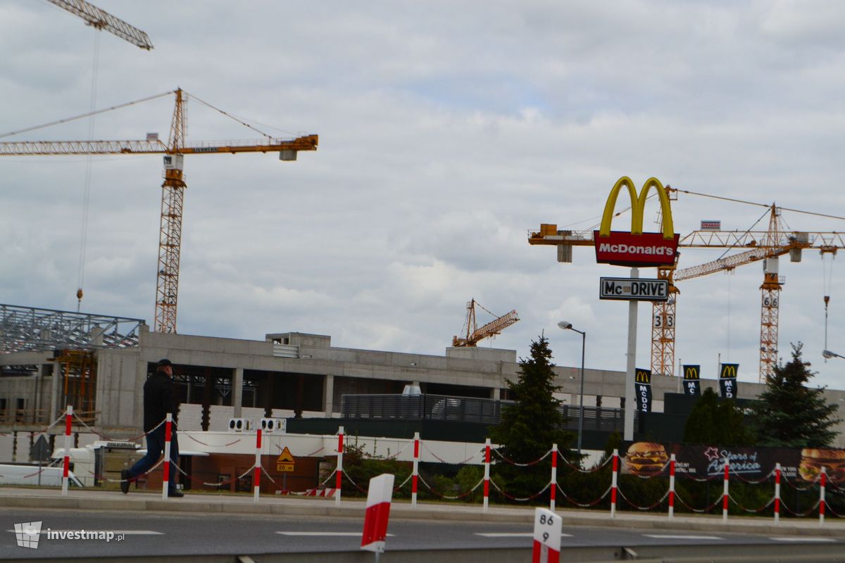 Zdjęcie Park Handlowy "Aleja Bielany" (rozbudowa) i "Ikea" fot. Jan Augustynowski