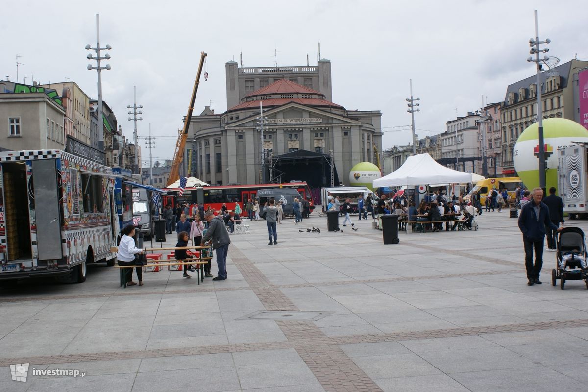 Zdjęcie [Katowice] Remont Teatru Wyspiańskiego, ul. Teatralna 2 fot. Damian Daraż 