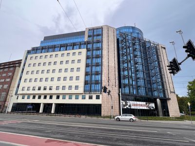  Zakończyły się prace rewitalizacyjno-modernizacyjne biurowca Centrum Orląt we Wrocławiu [ZDJĘCIA]