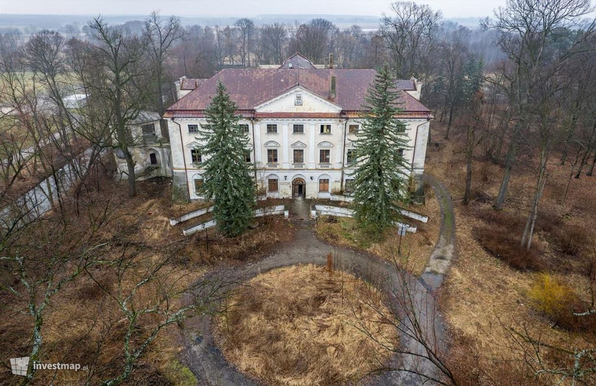 Zdjęcie Zespół pałacowo-parkowy Koniecpolskich  fot. Orzech 