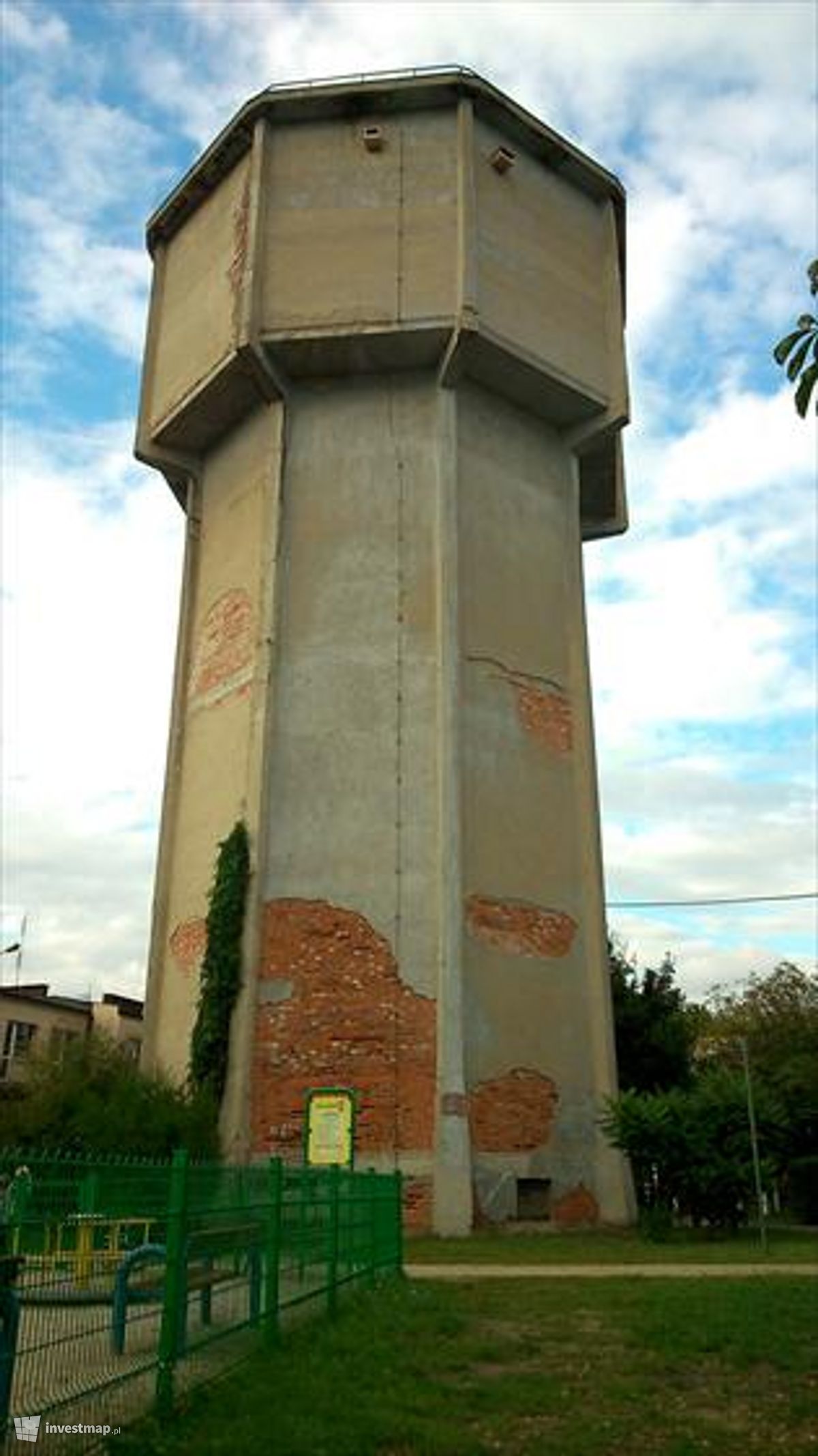 Zdjęcie Wieża ciśnień, ul. Elbląska fot. Mariusz Bartodziej