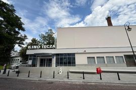 Modernizacja zabytkowego Kina Tęcza w Warszawie dobiegła końca. Kiedy otwarcie? [ZDJĘCIA]