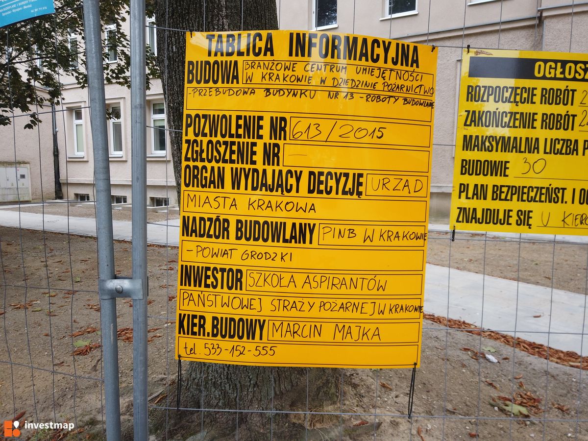 Zdjęcie Szkoła Aspirantów, os. Zgody 13 fot. Damian Daraż 