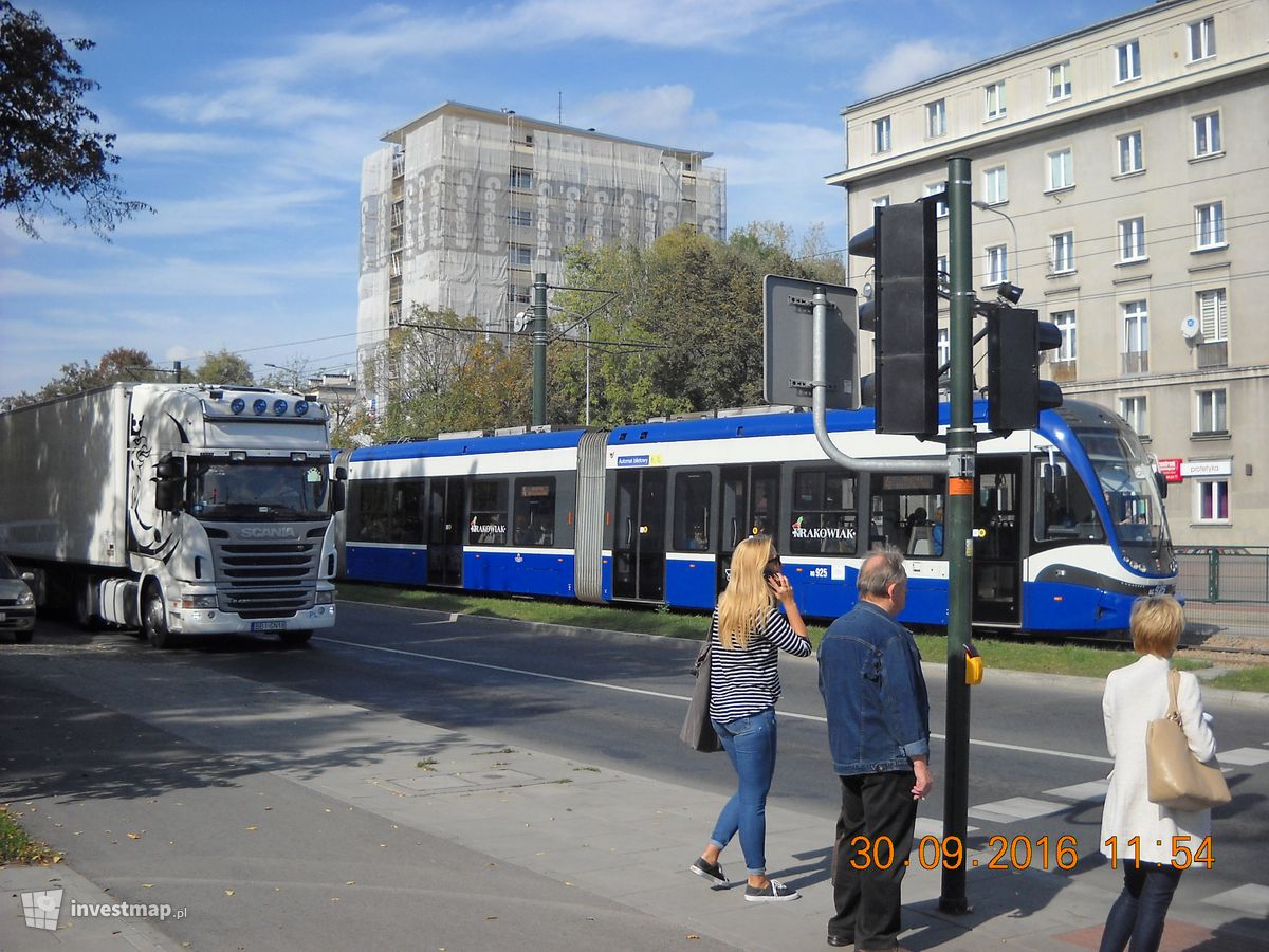 Zdjęcie [Kraków] Remont Budynku, Os. Centrum D7 fot. Damian Daraż 