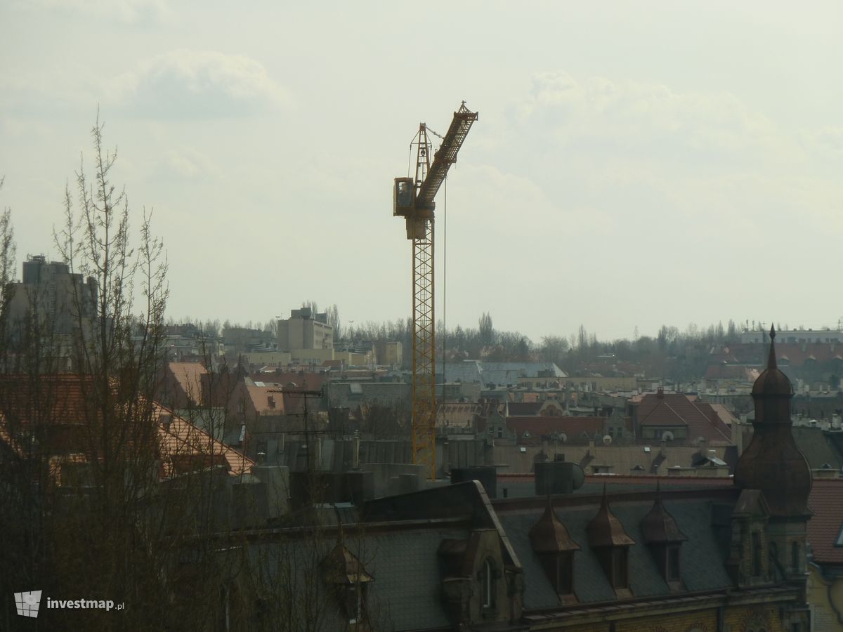 Zdjęcie [Katowice] Budynek wielorodzinny z usługami, ul. Opolska fot. Krypton 