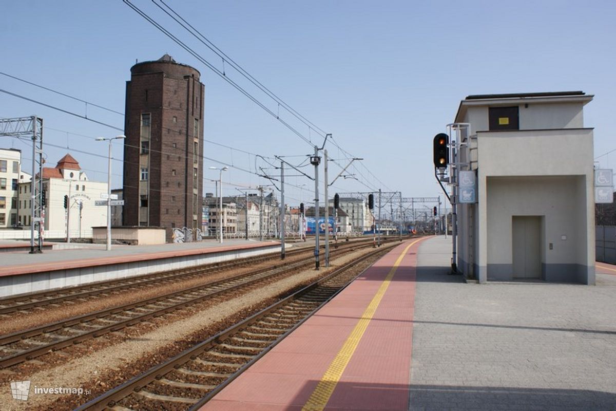 Zdjęcie [Katowice] Wieża Ciśnień, ul. Dworcowa fot. Damian Daraż 