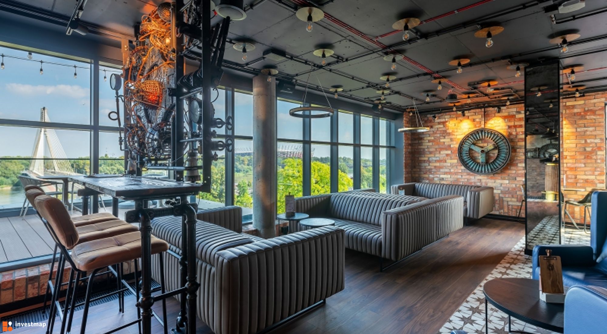 Hotel Barceló Warsaw Powiśle pokazuje wnętrza z historycznymi