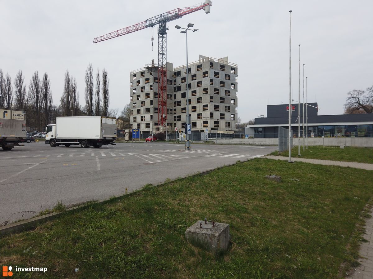 Zdjęcie [Kraków] Biurowiec "Armatower" fot. Damian Daraż 