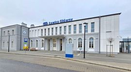 Zabytkowy dworzec Łowicz Główny został otwarty dla pasażerów po przebudowie