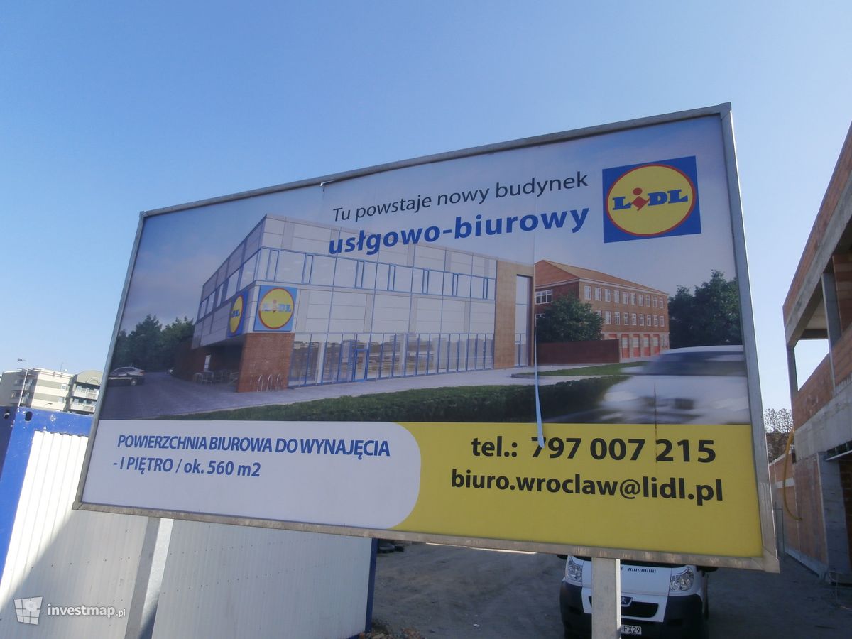 Zdjęcie [Wrocław] Supermarket "Lidl", ul. Borowska/Armii Krajowej fot. Jan Augustynowski