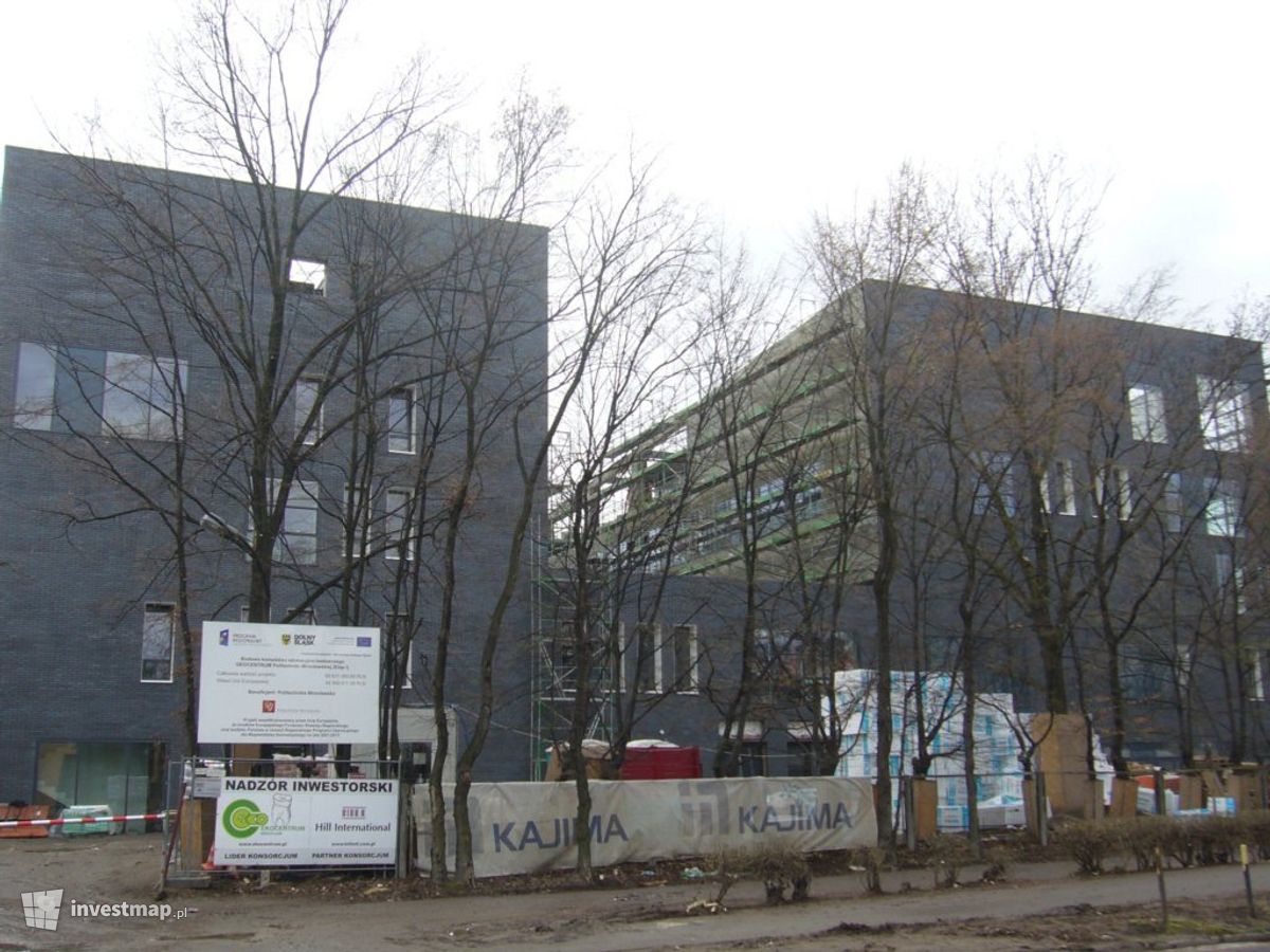 Zdjęcie [Wrocław] Kompleks Edukacyjno-Badawczy "GeoCentrum" (Politechnika Wrocławska) fot. Orzech 