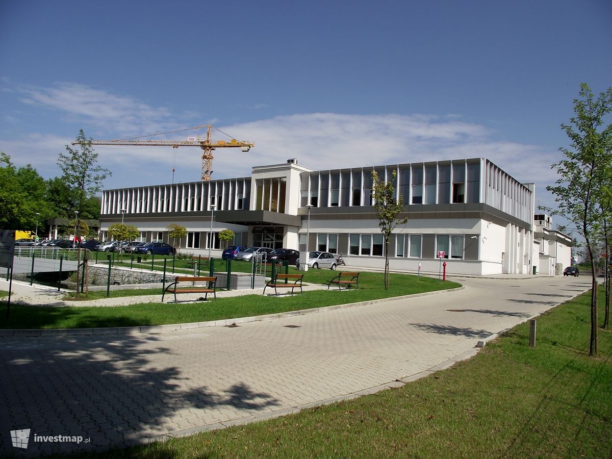 Zdjęcie [Kraków] Narodowe Centrum Radioterapii Hadronowej (Centrum Cyklotronowe "Bronowice", Gangry 2) fot. Damian Daraż 