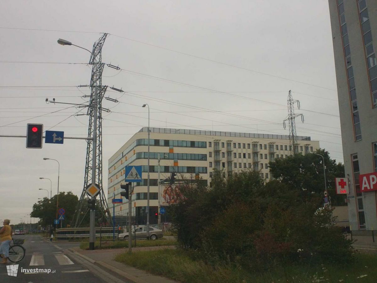 Zdjęcie [Wrocław] Kompleks mieszkaniowo-biurowo-handlowy "Legnicka Street" fot. Orzech 