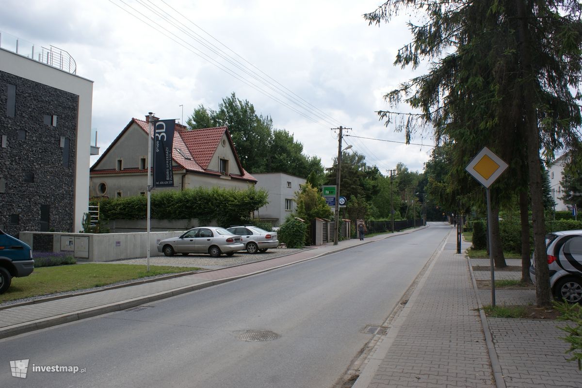 Zdjęcie [Kraków] Apartamenty z Ogrodu, ul. Jesionowa 11 fot. Damian Daraż 