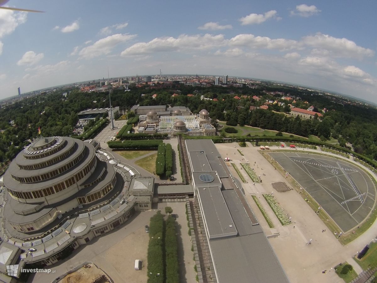 Zdjęcie [Wrocław] Pawilon Czterech Kopuł (remont) fot. Jan Augustynowski