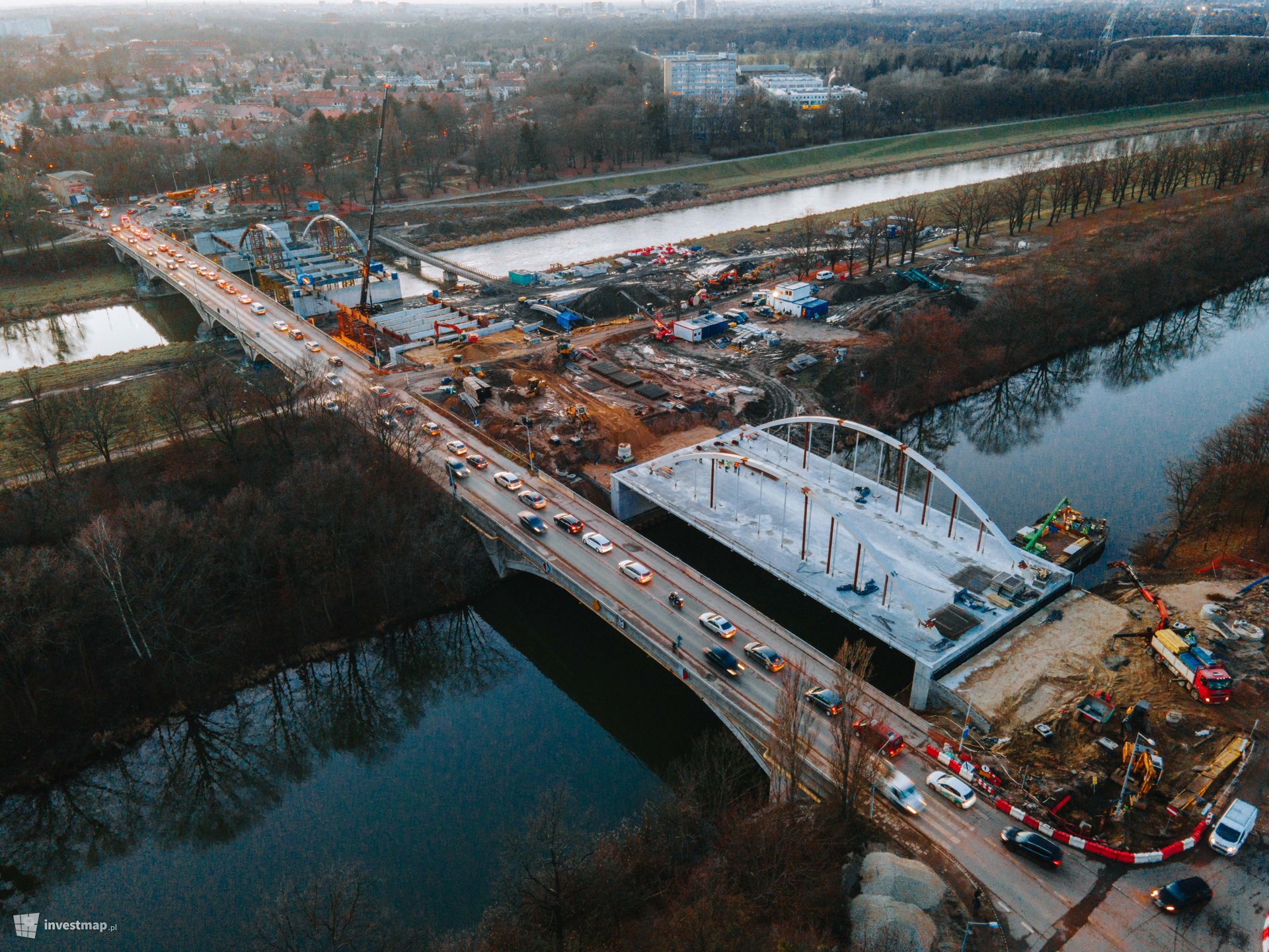 We Wrocławiu trwa budowa nowych mostów Chrobrego 