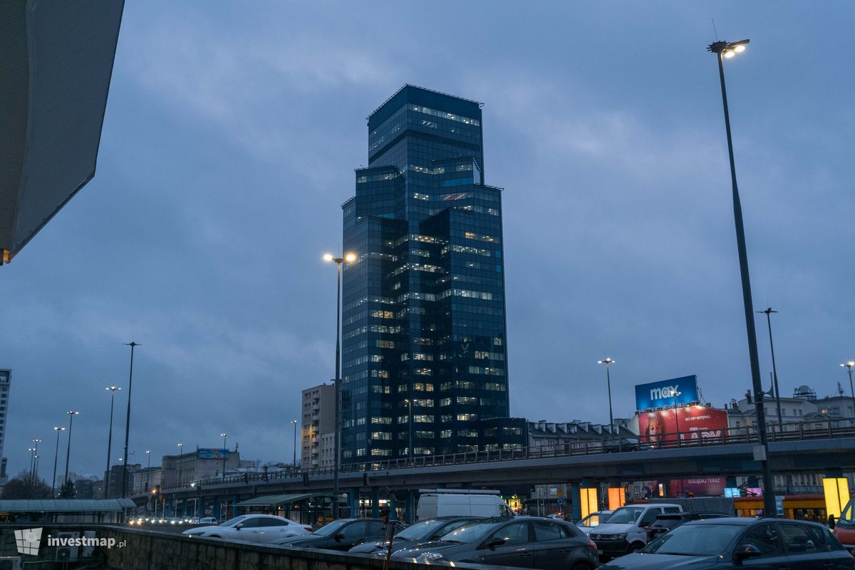 Zdjęcie Central Tower fot. Jakub Zazula 