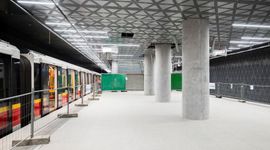 Pierwszy pociąg w tunelu na Bemowie – testy nowego odcinka linii metra M2 [FILM+ZDJĘCIA]