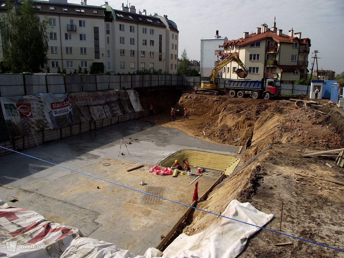 Zdjęcie [Kraków] Budynek Mieszkalny Wielorodzinny, ul. Reduta fot. Damian Daraż 