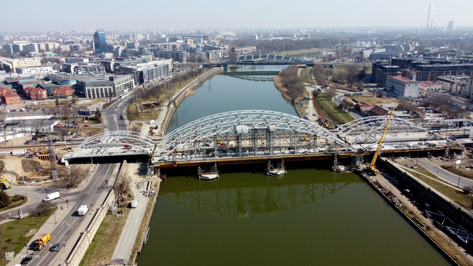 Gotowa jest konstrukcja drugiego mostu kolejowego przez Wisłę 