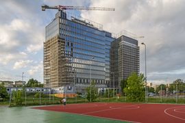 Skanska kończy budowę biurowca P180 w Warszawie [FILM]