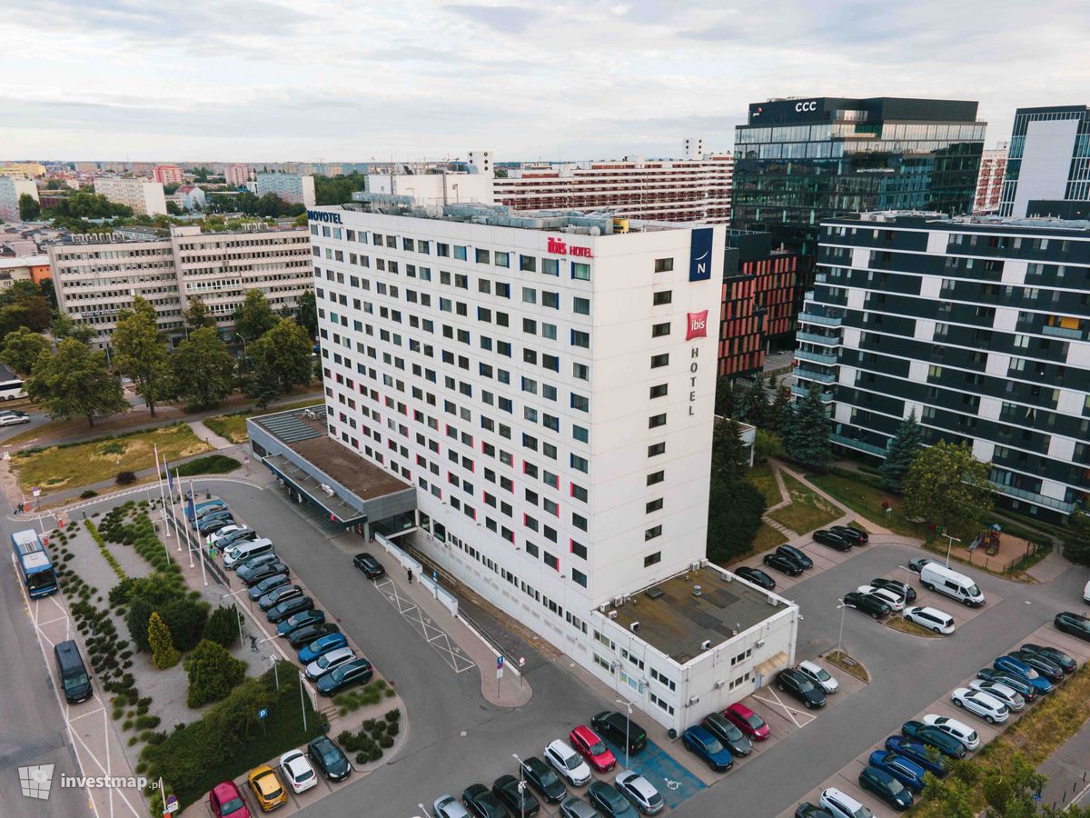 Zdjęcie [Wrocław] Ibis Wrocław Centrum (dawniej Hotel Wrocław) fot. Jakub Zazula 