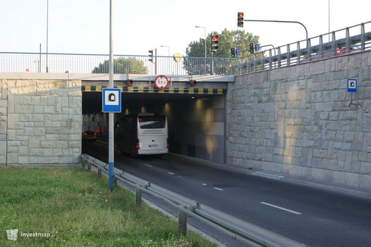 Zdjęcie [Kraków] Tunel Samochodowy - Rondo Grunwaldzkie fot. Damian Daraż 