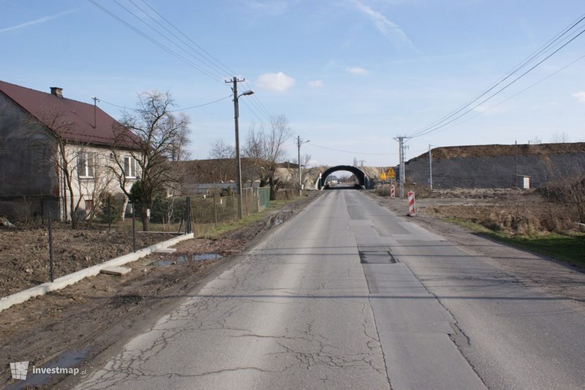 Zdjęcie [Kraków] Budynek Mieszkalny, ul Łutnia fot. Damian Daraż 