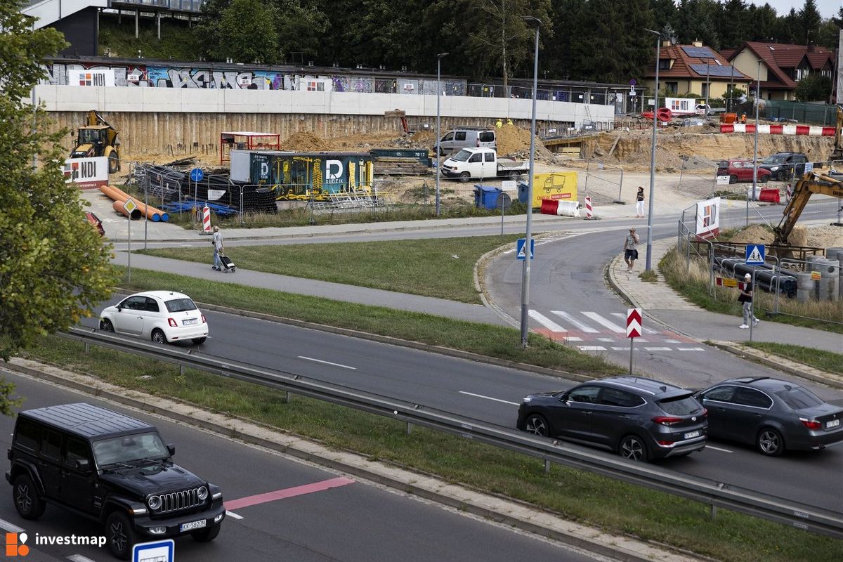 Wizualizacja Parking P+R Bronowice, ul. Złoty Róg 58 dodał Adrian 