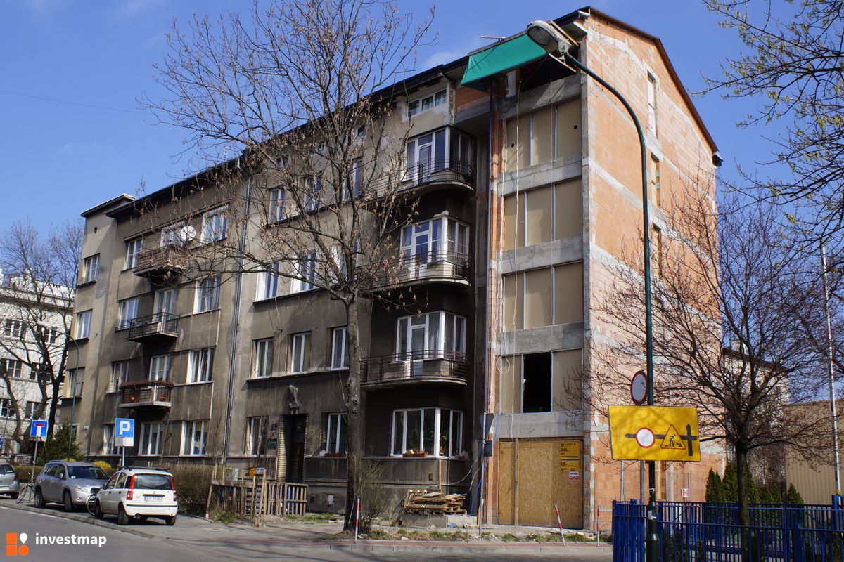 Zdjęcie [Kraków] Budynek Mieszkalny, ul. Św. Łazarza 12 fot. Damian Daraż 