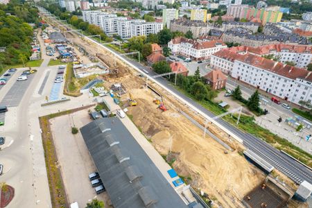 Trwa modernizacja najważniejszego przystanku Szczecińskiej Kolei Metropolitalnej [FILM]