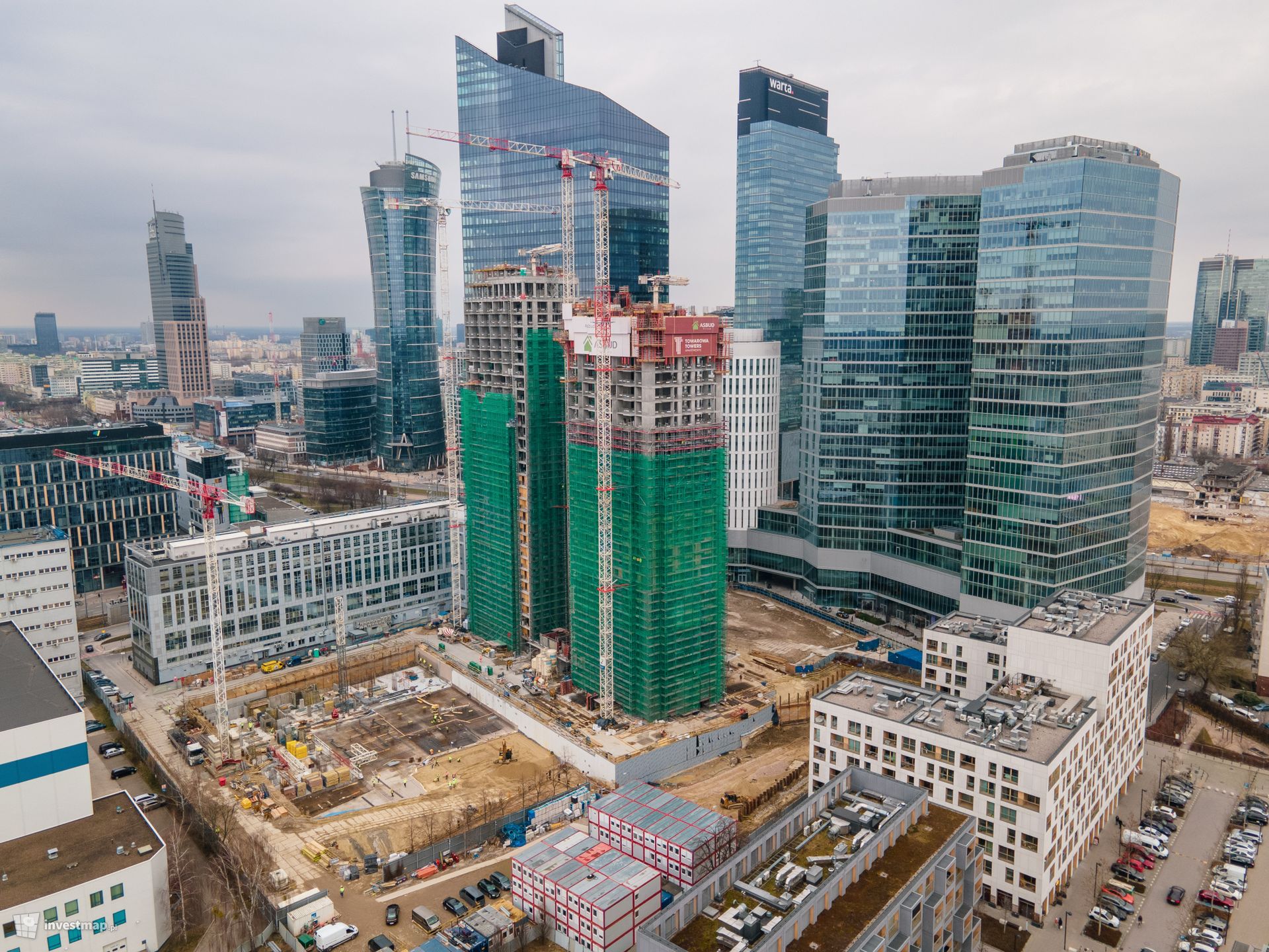 Na warszawskiej Woli trwa budowa dwóch 95-metrowych wież Towarowa Towers 
