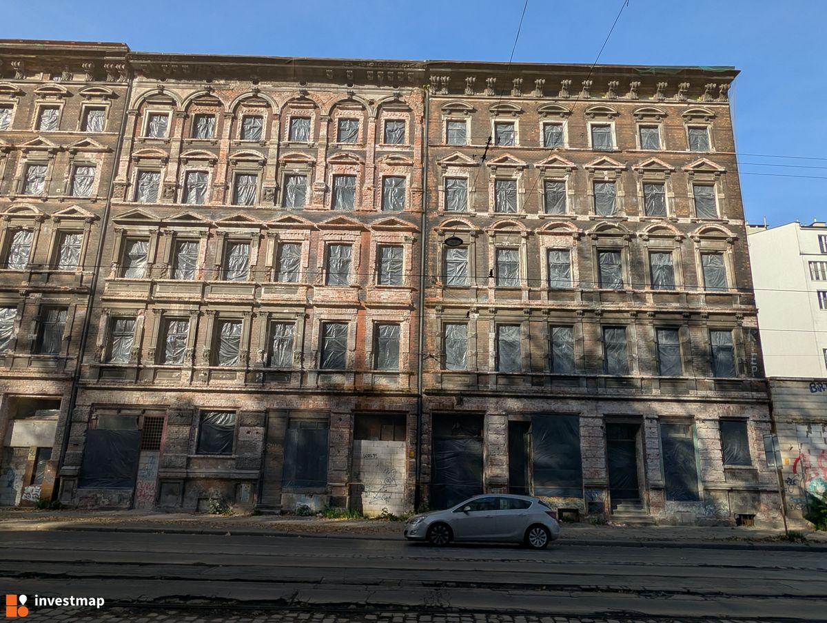 Zdjęcie Kompleks kamienic, ul. Pułaskiego/Małachowskiego fot. Jan Augustynowski