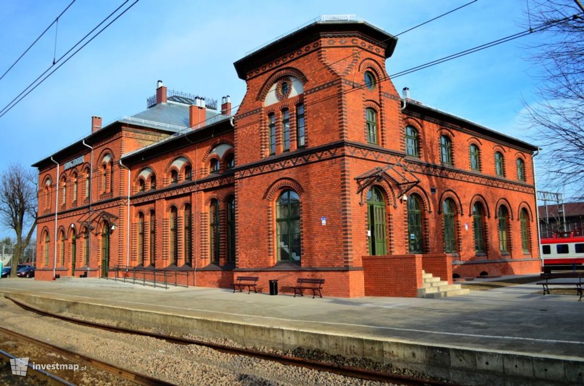 Zdjęcie [Kluczbork] Dworzec PKP (remont) fot. Jan Hawełko 