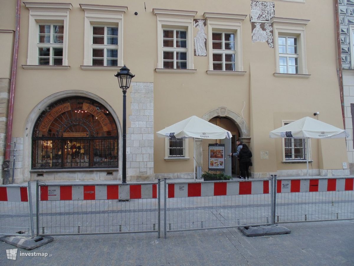 Zdjęcie [Kraków] Remont Kamienicy, Plac Mariacki 3 fot. Damian Daraż 