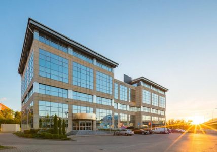 Indotek sprzedaje Cybernetyki Office Center