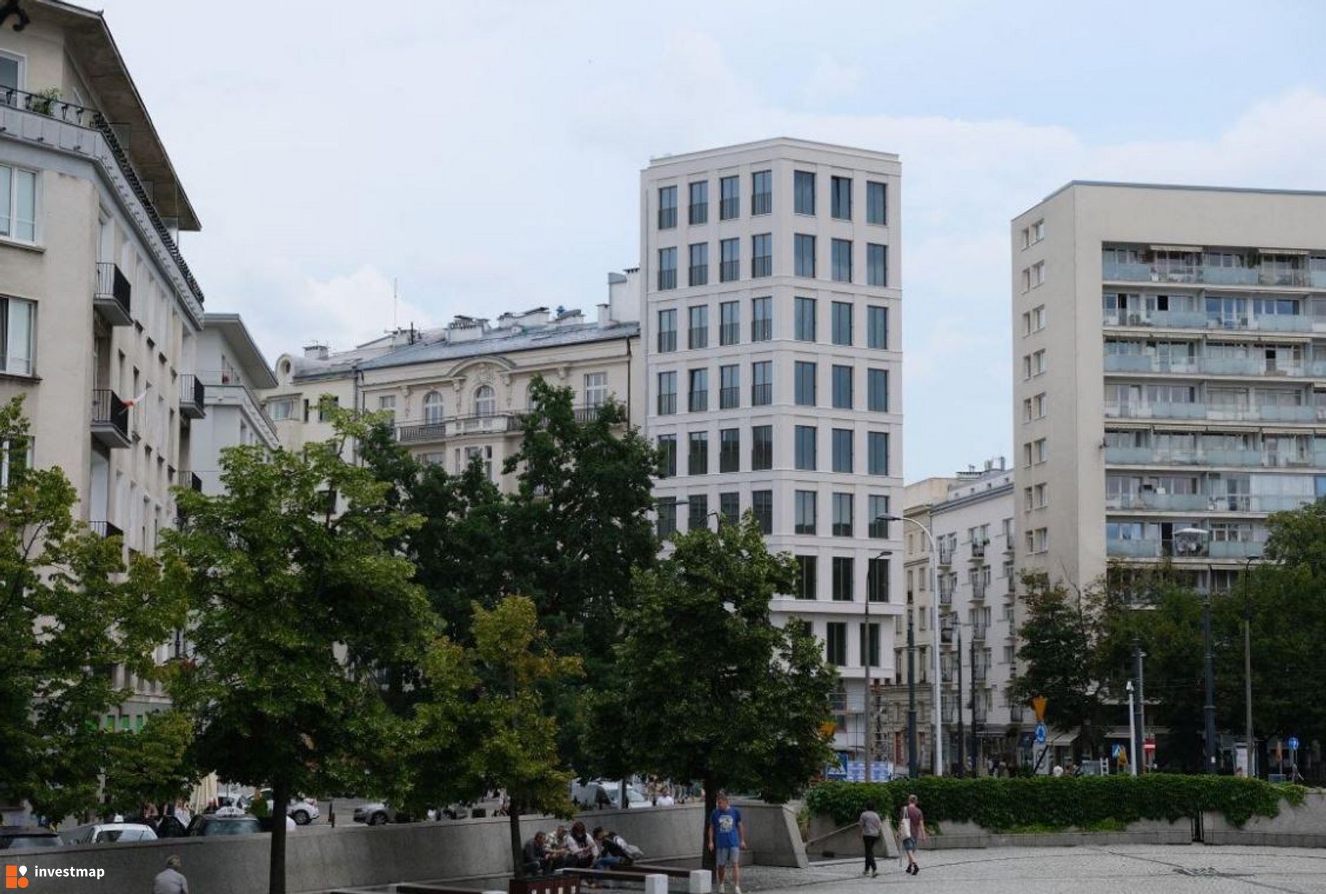 Słynny "Szkieletor" z Placu Politechniki w Warszawie zamienił się w luksusowy apartamentowiec 