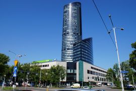 Najwyższy budynek we Wrocławiu – Sky Tower ma nowego zarządcę