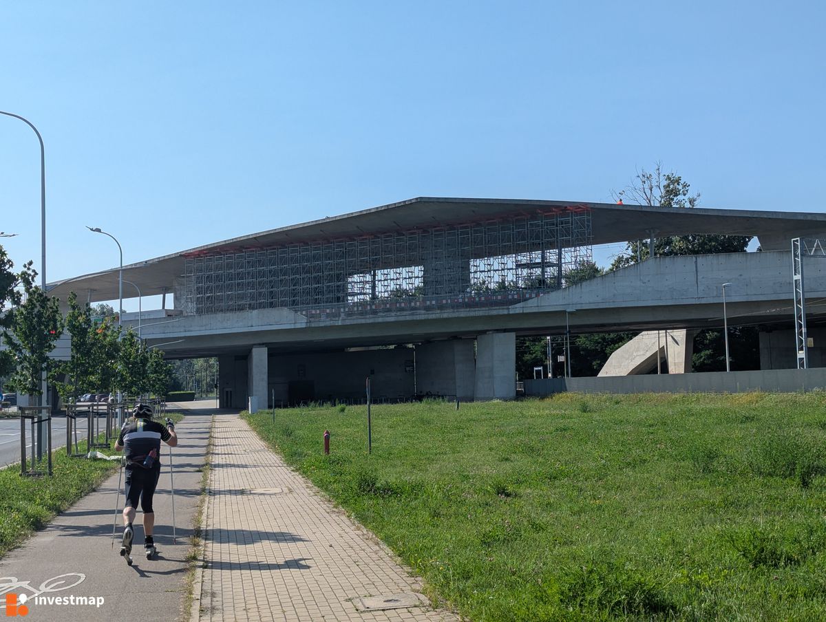 Zdjęcie [Wrocław] Zintegrowany węzeł przesiadkowy w rejonie Stadionu Miejskiego fot. Jakub Zazula 