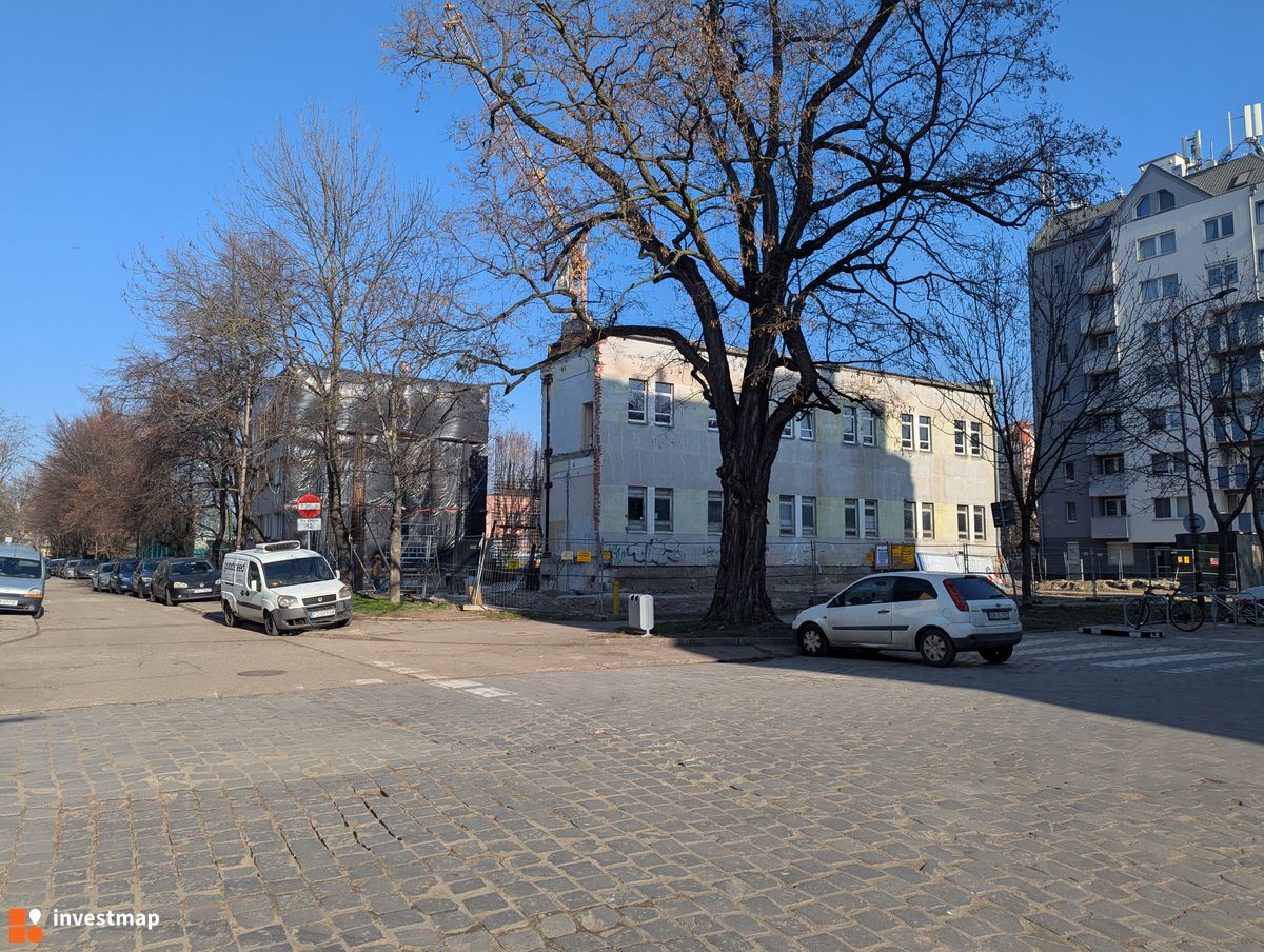 Zdjęcie Budynek wielorodzinny, ul. Czarnieckiego 31 fot. Jakub Zazula 