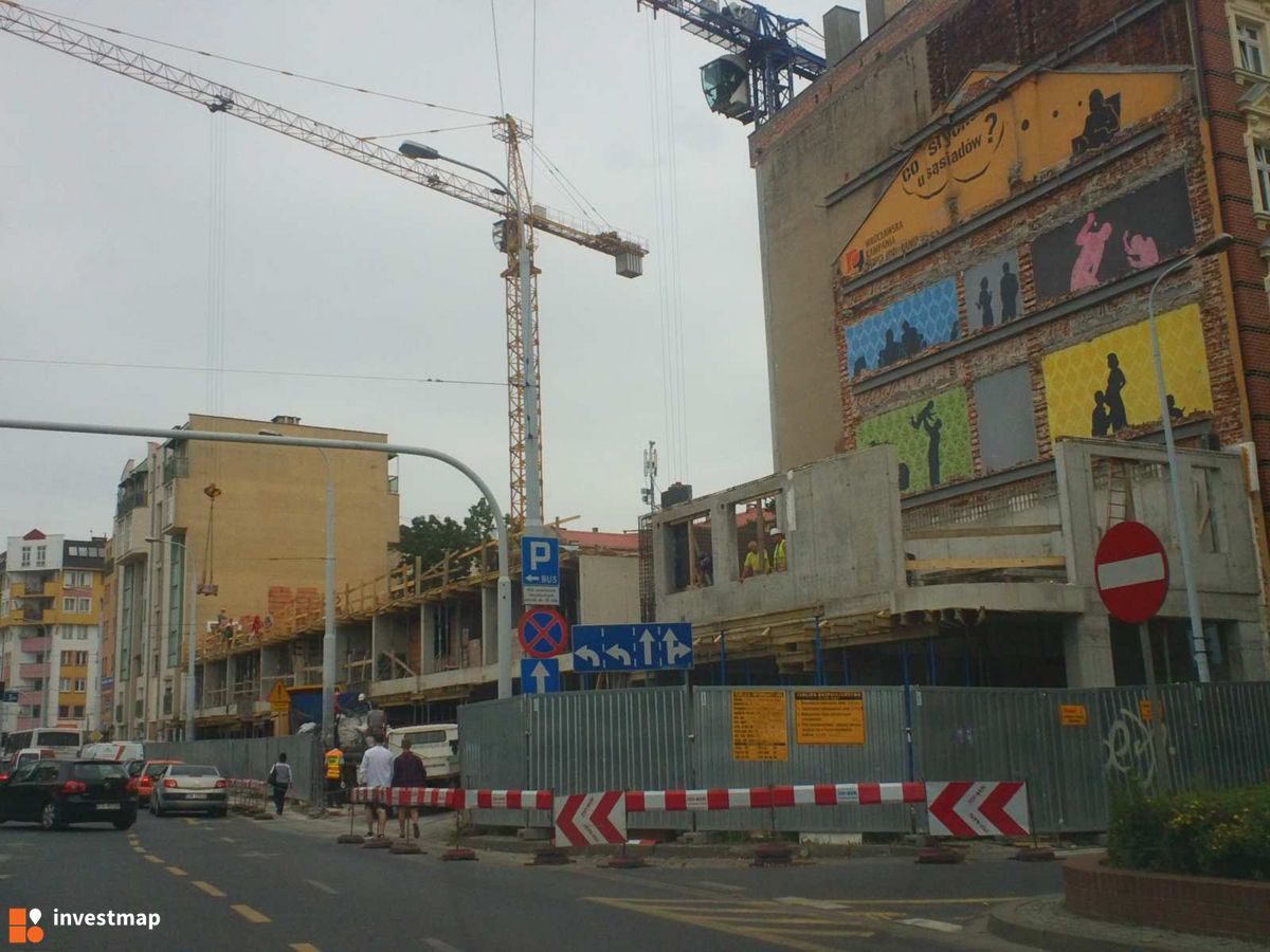 Zdjęcie [Wrocław] Budynek wielorodzinny, ul. Wyszyńskiego fot. Orzech 