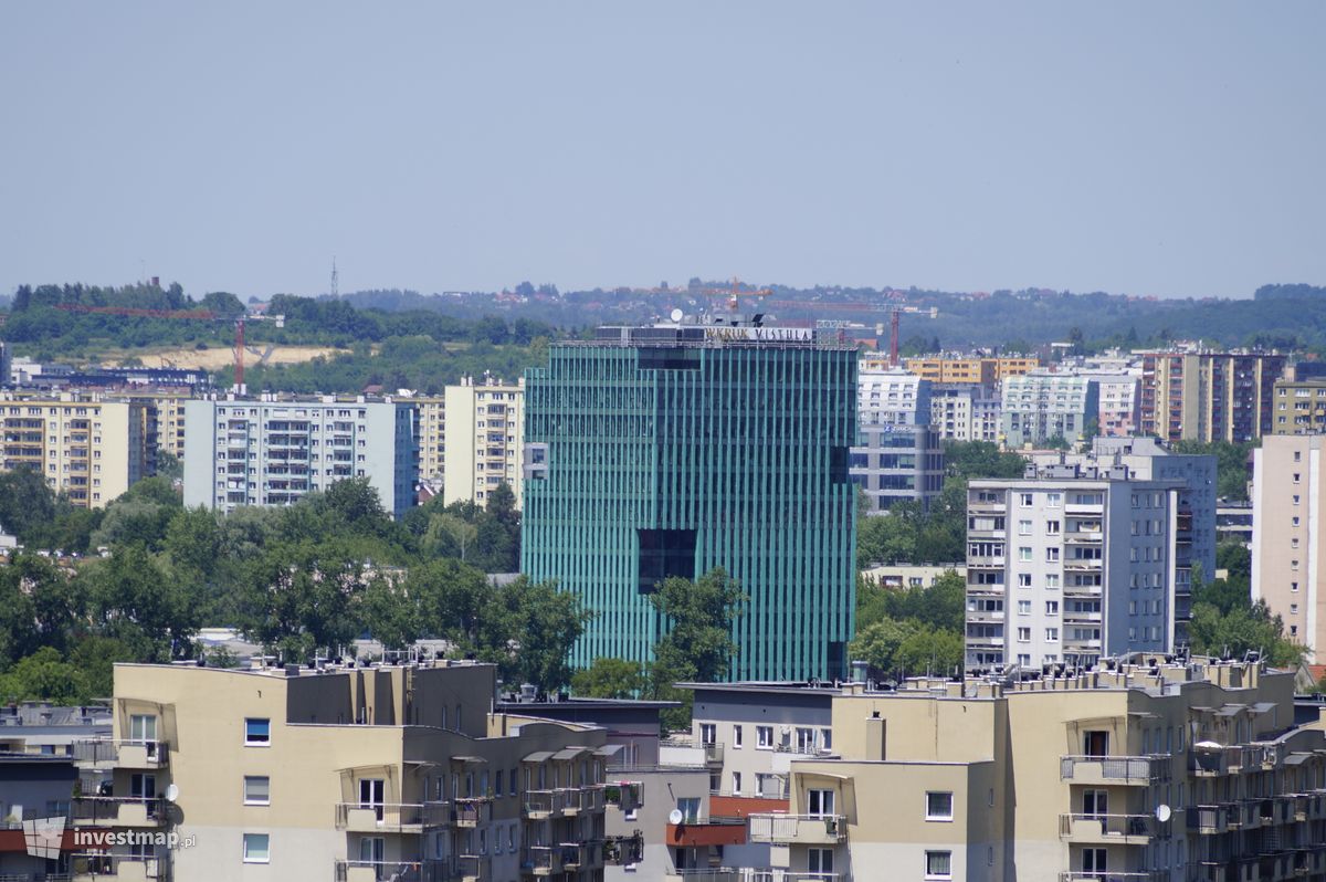 Zdjęcie Pilot Tower fot. Damian Daraż 