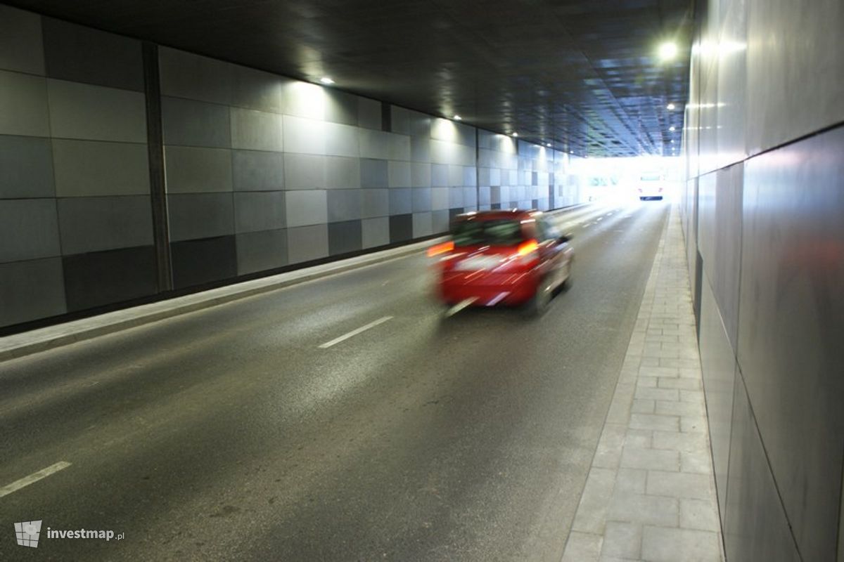 Zdjęcie [Kraków] Tunel Samochodowy - Rondo Grunwaldzkie fot. Damian Daraż 