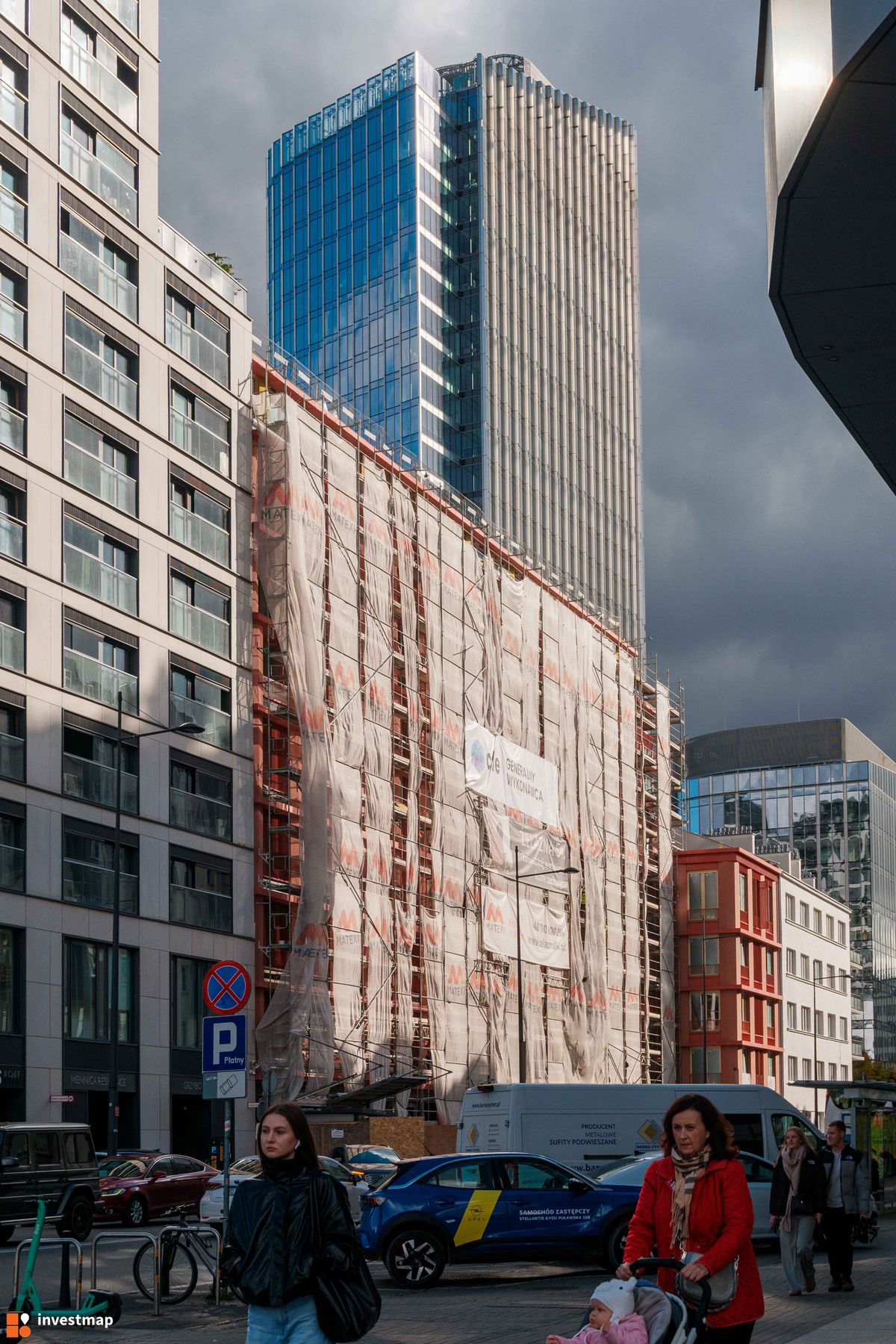 Zdjęcie Żelazna 54 fot. Jakub Zazula 