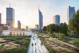 Aleja Centralna – powstanie kolejna zielona inwestycja w Nowym Centrum Warszawy [WIZUALIZACJE]