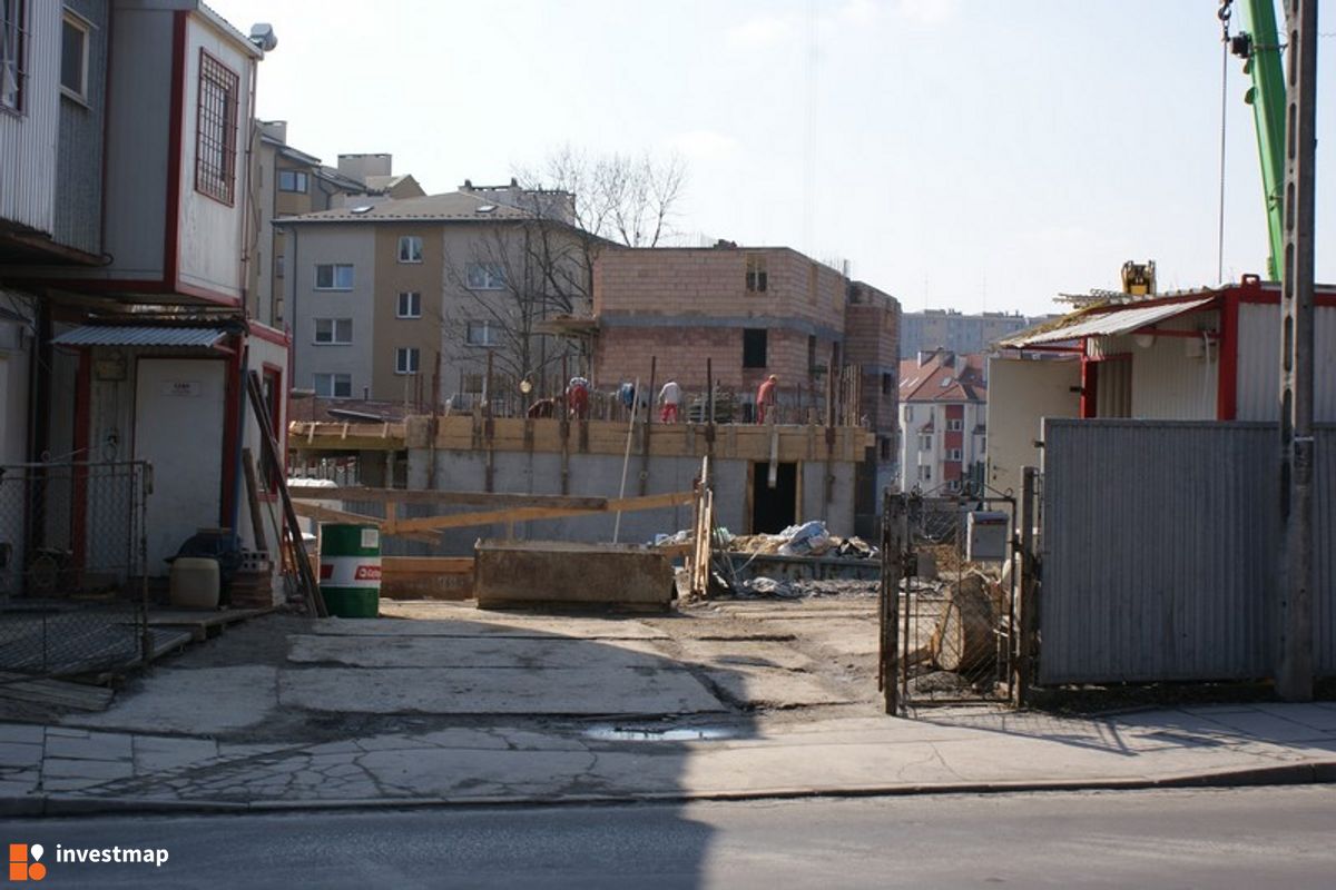 Zdjęcie [Kraków] Budynek Mieszkalny, ul. Ułanów 60 fot. Damian Daraż 