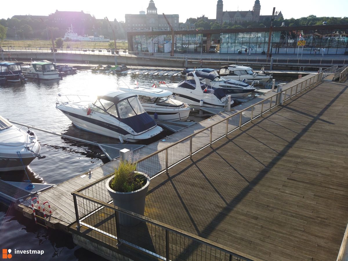 Zdjęcie Marina na Wyspie Grodzkiej fot. Damian Daraż 