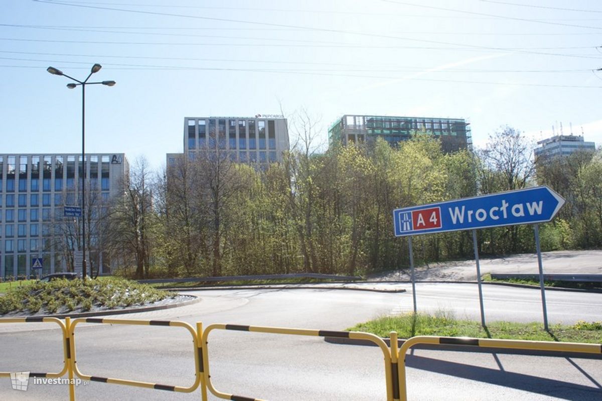 Zdjęcie [Katowice] Kompleks biurowy "A4 Business Park" fot. Damian Daraż 