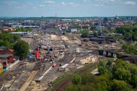 Ogrom prac na katowickim węźle kolejowym. Plac budowy wielki jak 214 boisk piłkarskich [ZDJĘCIA]