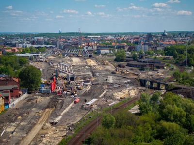 Ogrom prac na katowickim węźle kolejowym. Plac budowy wielki jak 214 boisk piłkarskich [ZDJĘCIA]